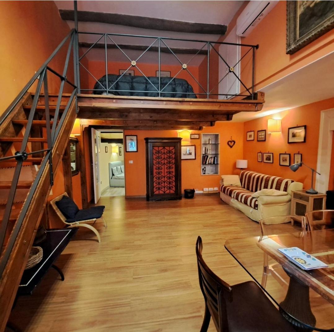 Guide Tour Apartments Νάπολη Εξωτερικό φωτογραφία