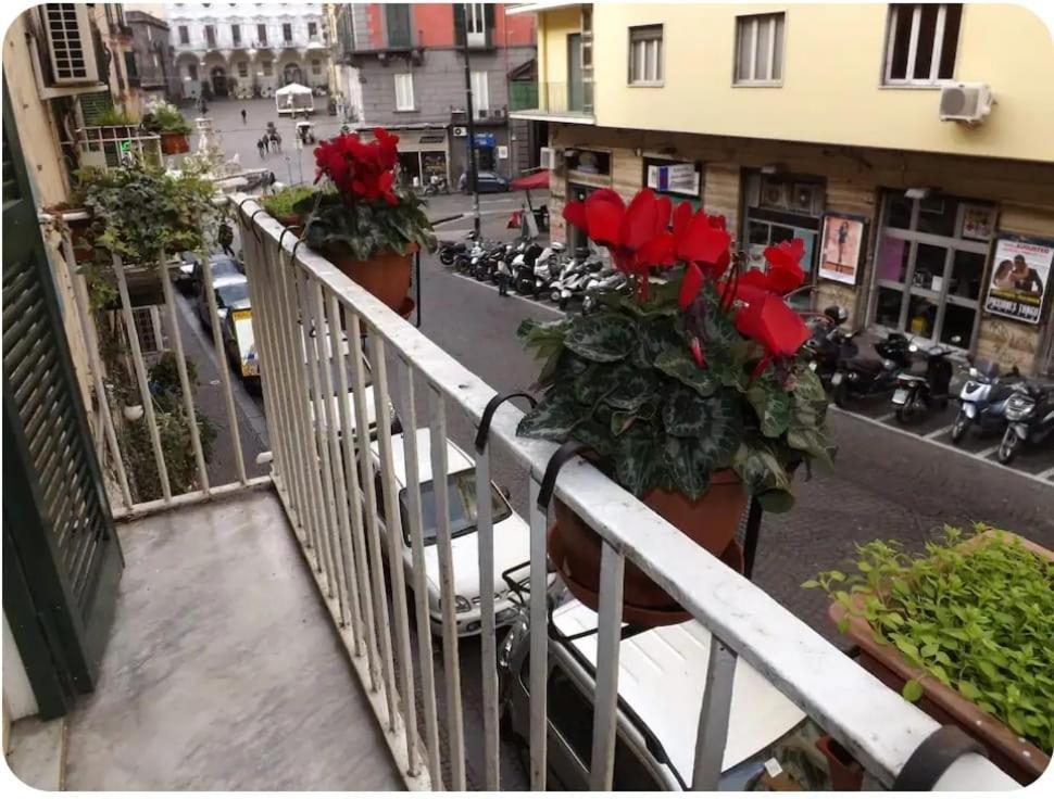 Guide Tour Apartments Νάπολη Εξωτερικό φωτογραφία