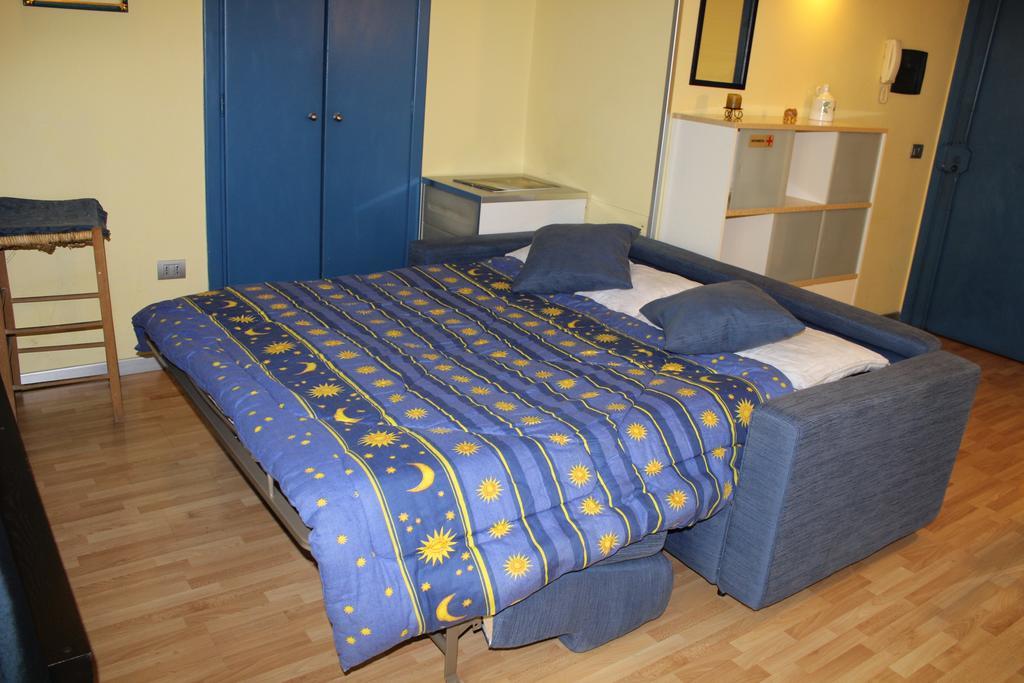 Guide Tour Apartments Νάπολη Εξωτερικό φωτογραφία