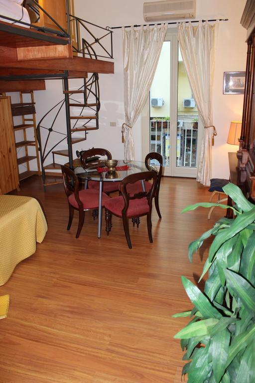 Guide Tour Apartments Νάπολη Εξωτερικό φωτογραφία