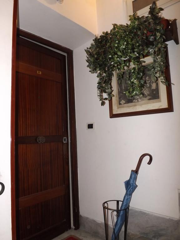 Guide Tour Apartments Νάπολη Εξωτερικό φωτογραφία